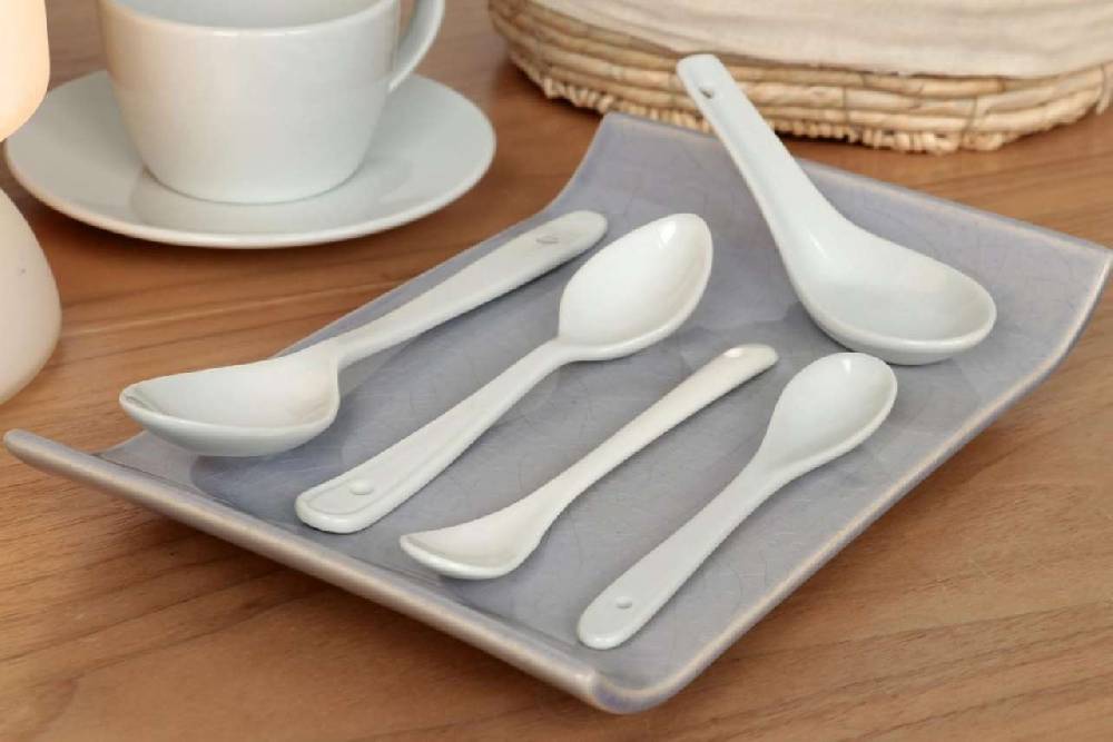 purenature PureNature Beautiful Hard Porcelain Spoon - White, 20cm lenght Nur noch ein Tag übrig