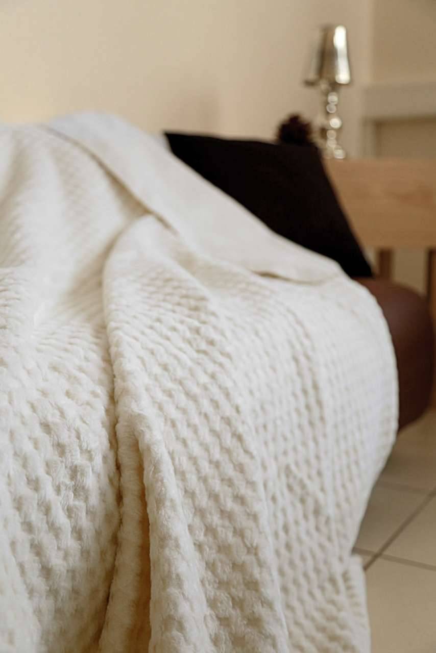purenature Living blanket white organic cotton kbA with cashmere feeling Wochenangebot