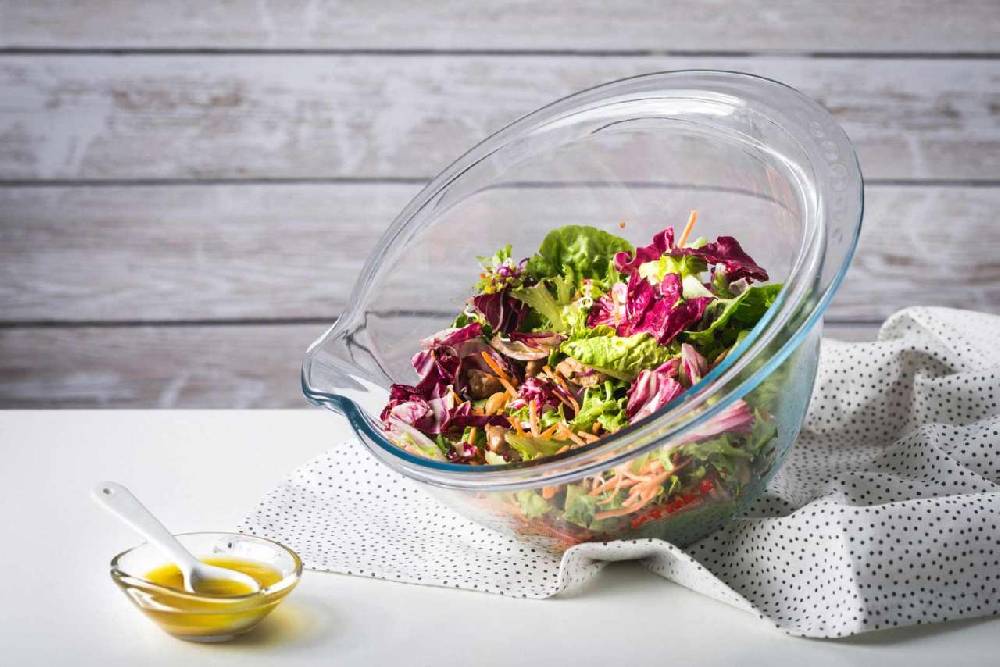 pyrex Pyrex bowl made of thick-walled borosilicate glass with wide spout & handle Nur noch ein Tag übrig