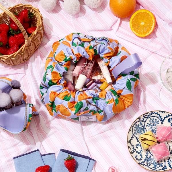 The Flat Lay Co. Drawstring Makeup Bag - Mediterranean Oranges Valentinstagsangebot