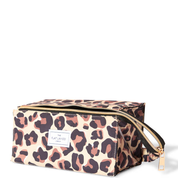 The Flat Lay Co. Open Flat Box Bag - Leopard Print Zeitbegrenzte Promotion