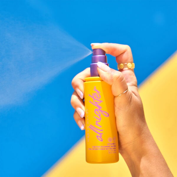 Urban Decay All Nighter Setting Spray Vitamin C 118 ml Kauf eins, bekomm eins gratis
