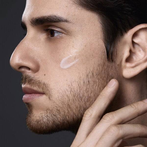 Shiseido Men's Total Revitalizer Light Fluid 70ml Riesige Ersparnisse