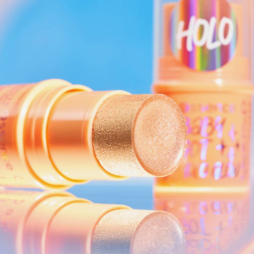 Essence BABY GOT HOLO GLOW highlighter stick 10 (5g) 2025