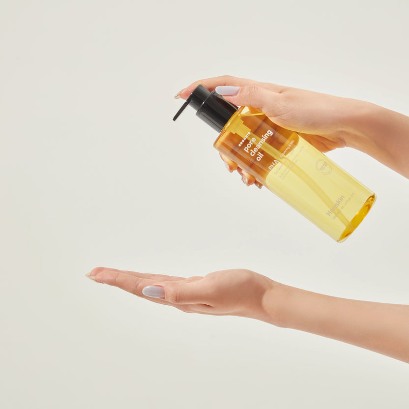 Hanskin Pore Cleansing Oil PHA (300ml) Black Friday