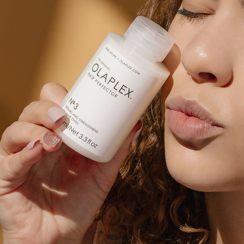 OLAPLEX Love Your Hair Bundle (630ml) Valentinstagsangebot