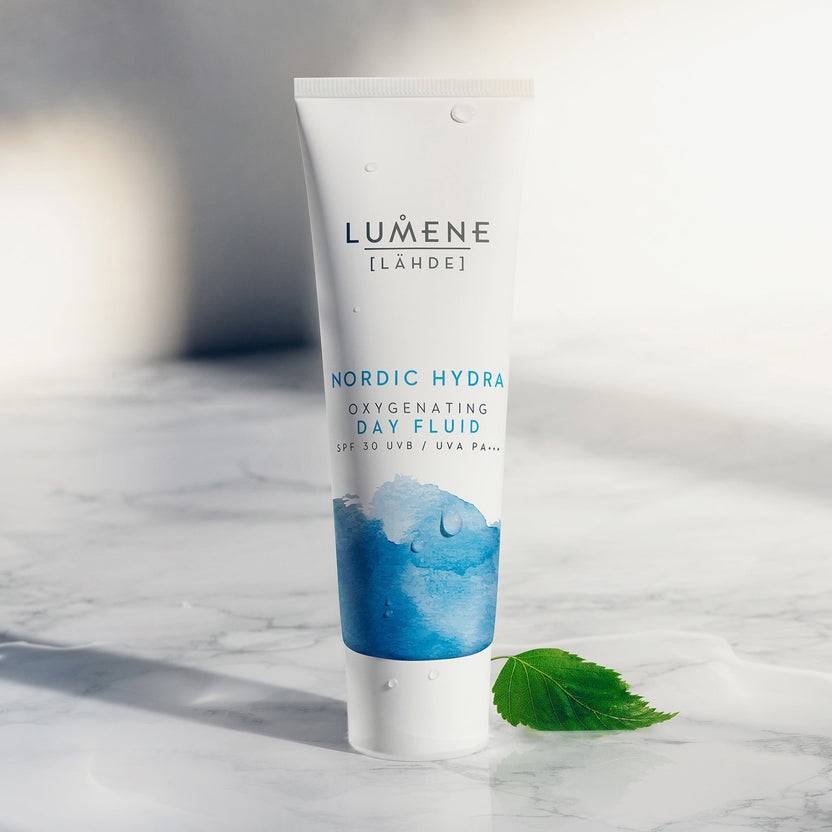 Lumene NORDIC HYDRA [LAHDE] Day Fluid SPF30 (50ml) Nur noch ein Tag übrig