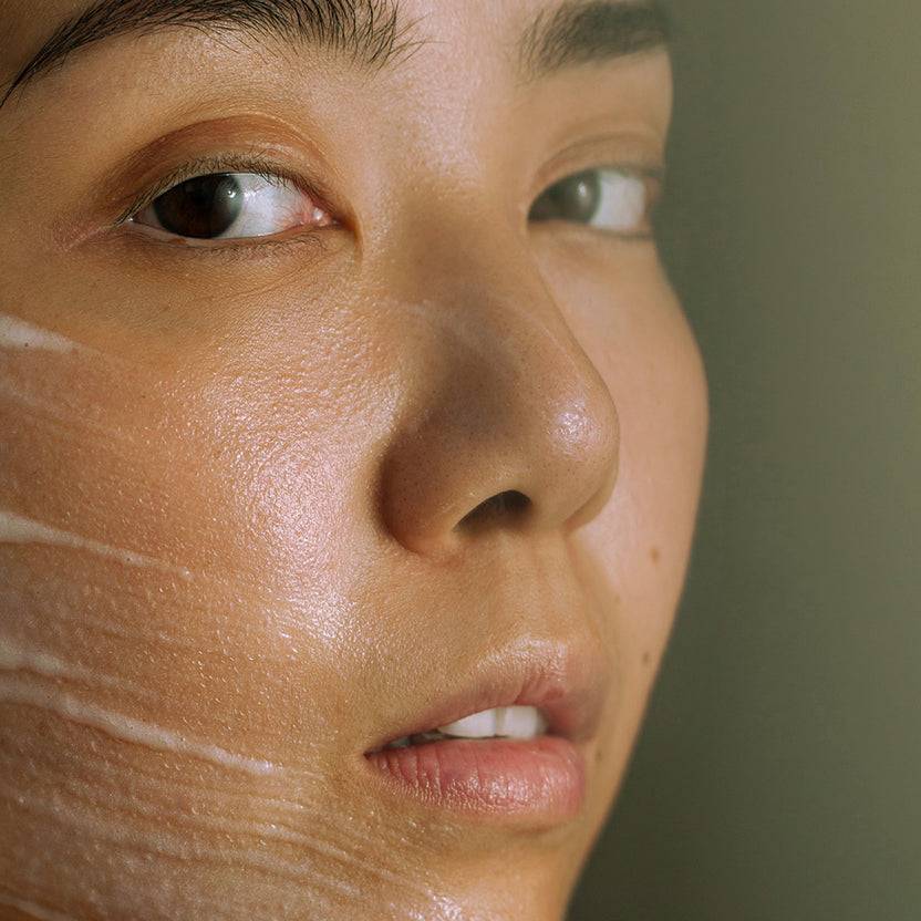 MÁDARA Cosmetics Brightening AHA Peel Mask (60ml) Fabrikverkauf