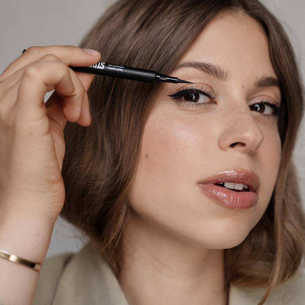 Strong Cosmetics Eyeliner Pen Riesige Rabatte